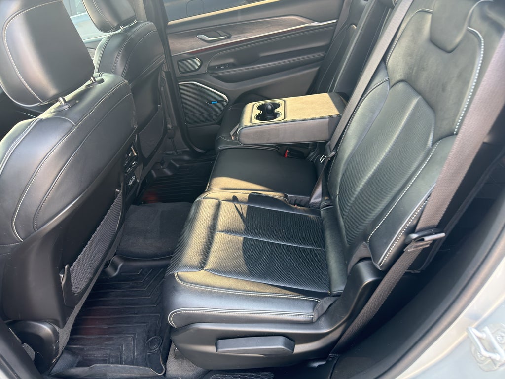 2022 Jeep Grand Cherokee L Overland