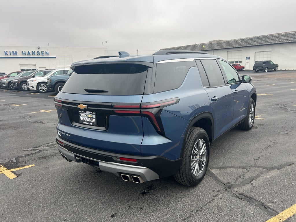 2025 Chevrolet Traverse LT