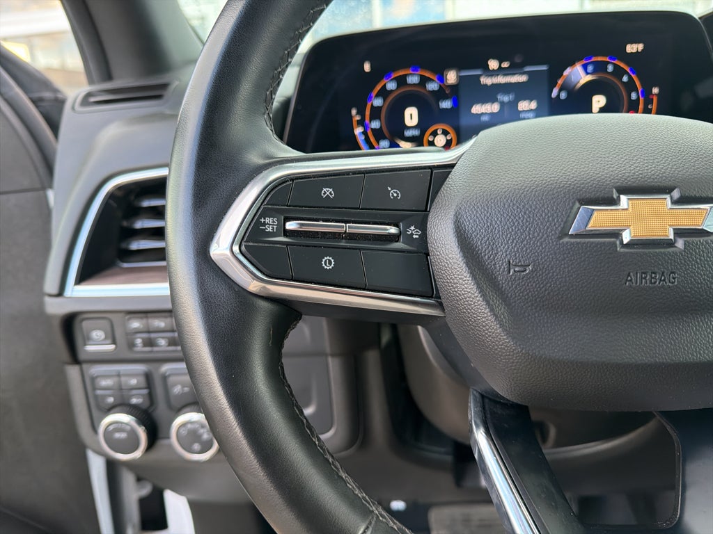 2025 Chevrolet Suburban LT