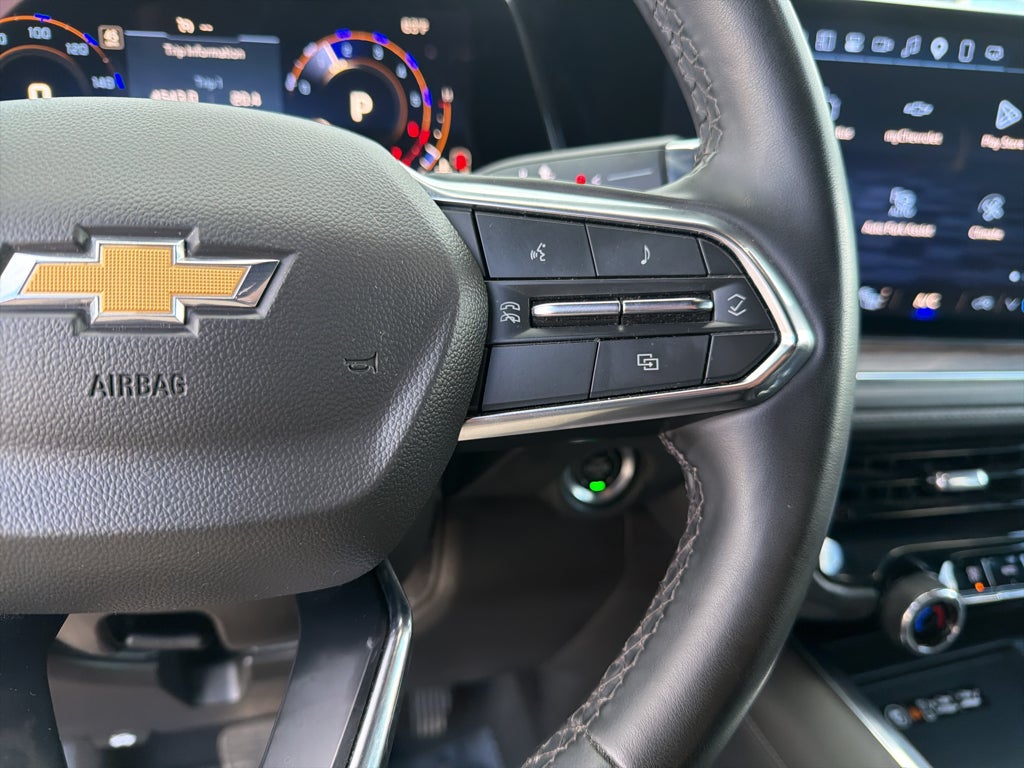 2025 Chevrolet Suburban LT