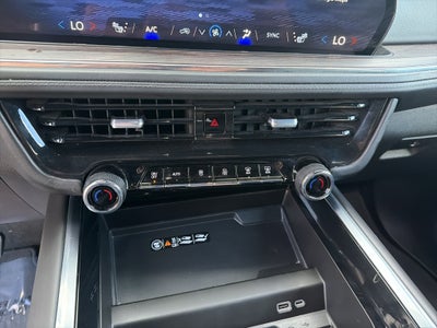 2025 Chevrolet Suburban LT