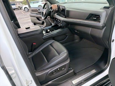 2025 Chevrolet Suburban LT