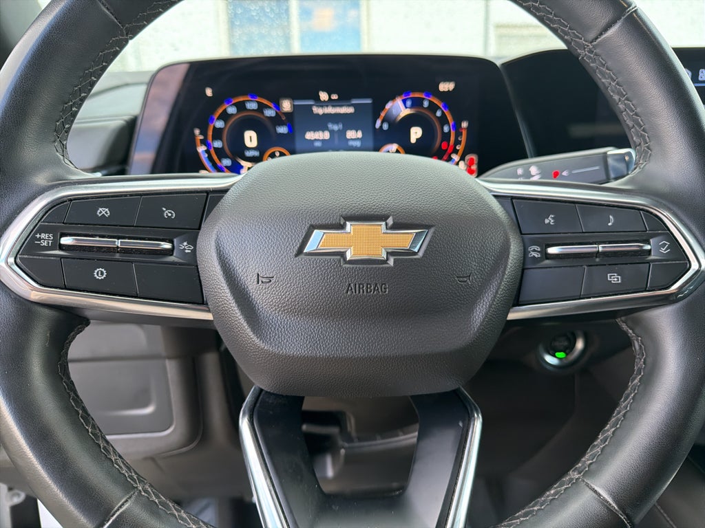 2025 Chevrolet Suburban LT