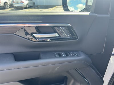 2025 Chevrolet Suburban LT