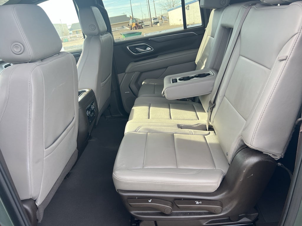 2024 Chevrolet Suburban LT