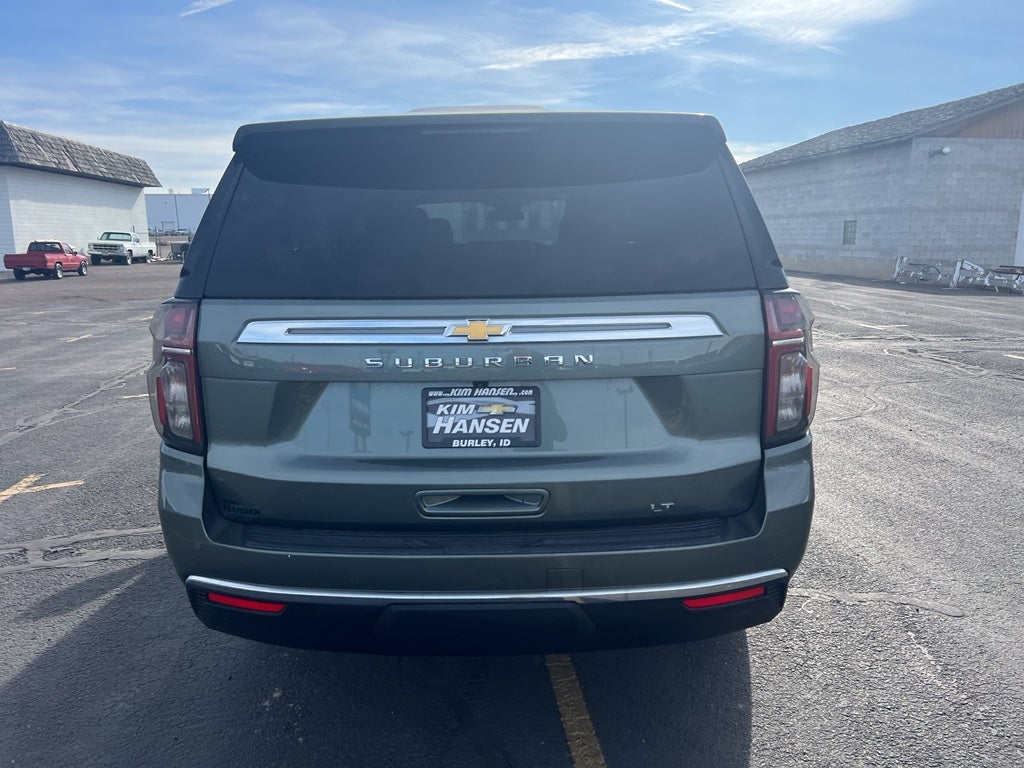 2024 Chevrolet Suburban LT