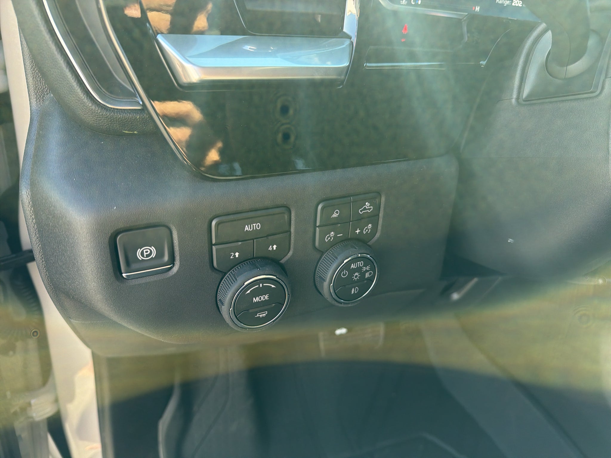 2026 Chevrolet Silverado 1500 RST - Photo 15